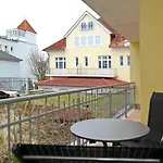 Hanse 303